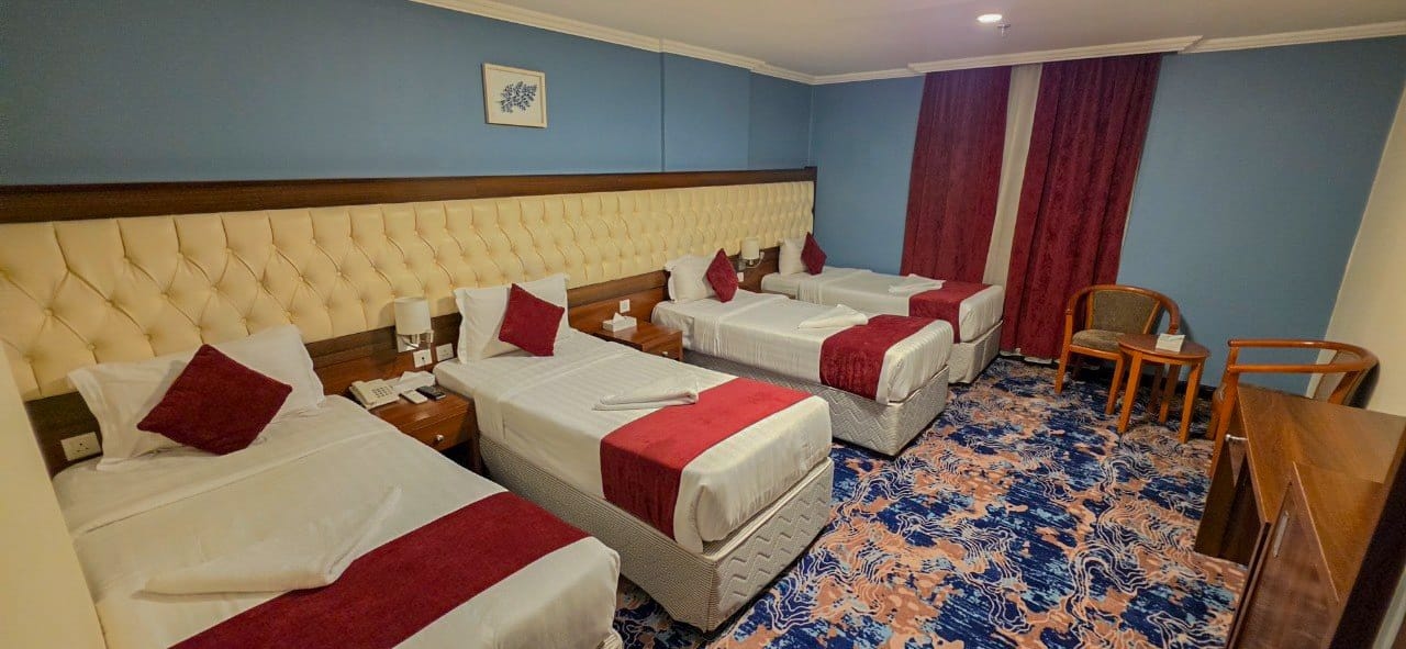 Kamar dengan empat tempat tidur