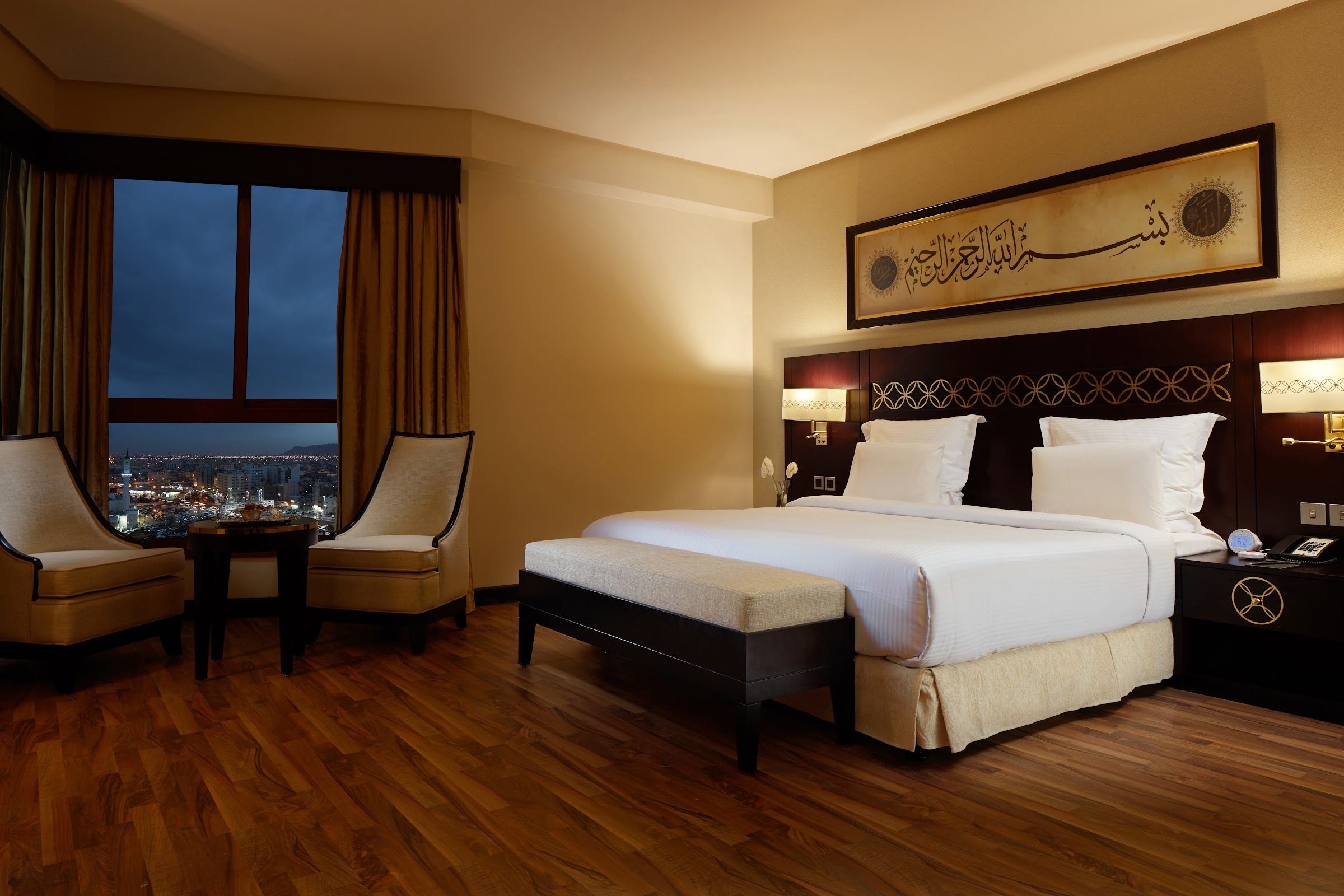 A room with a king bed