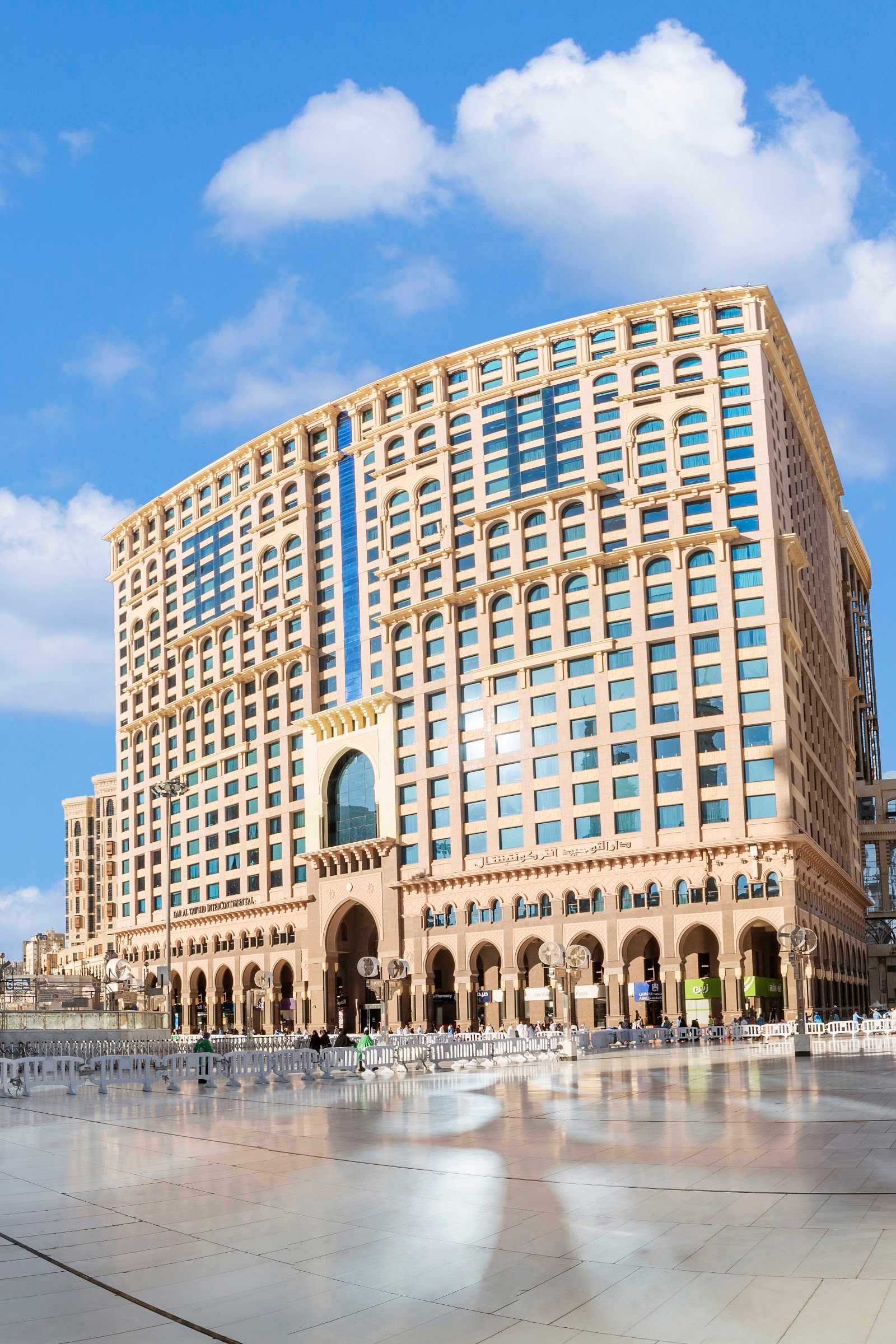 واجهة الفندق